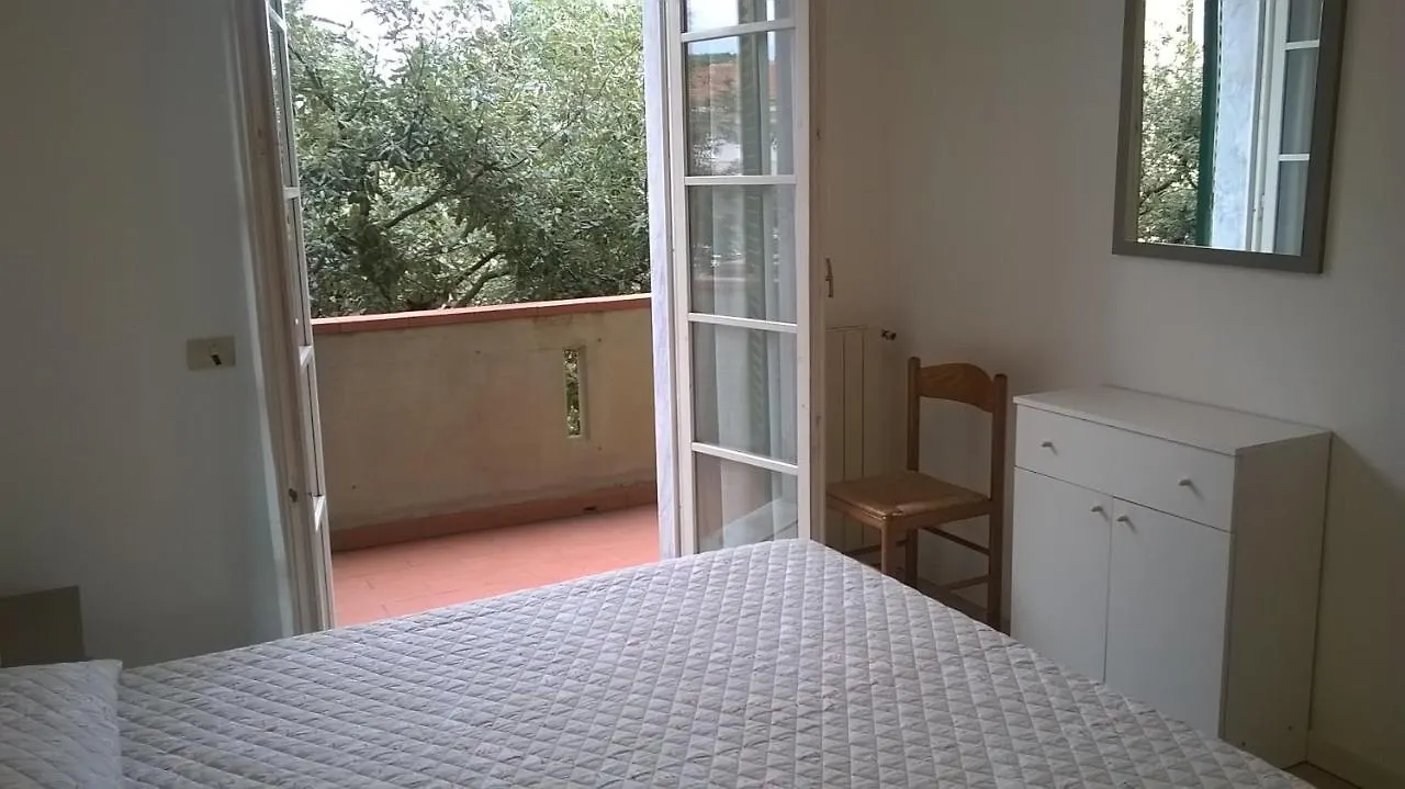 La Casetta Di Marina Di Massa Apartment