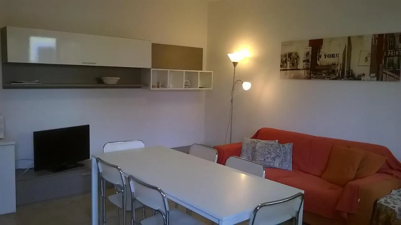 La Casetta Di Marina Di Massa 0*,  Italy